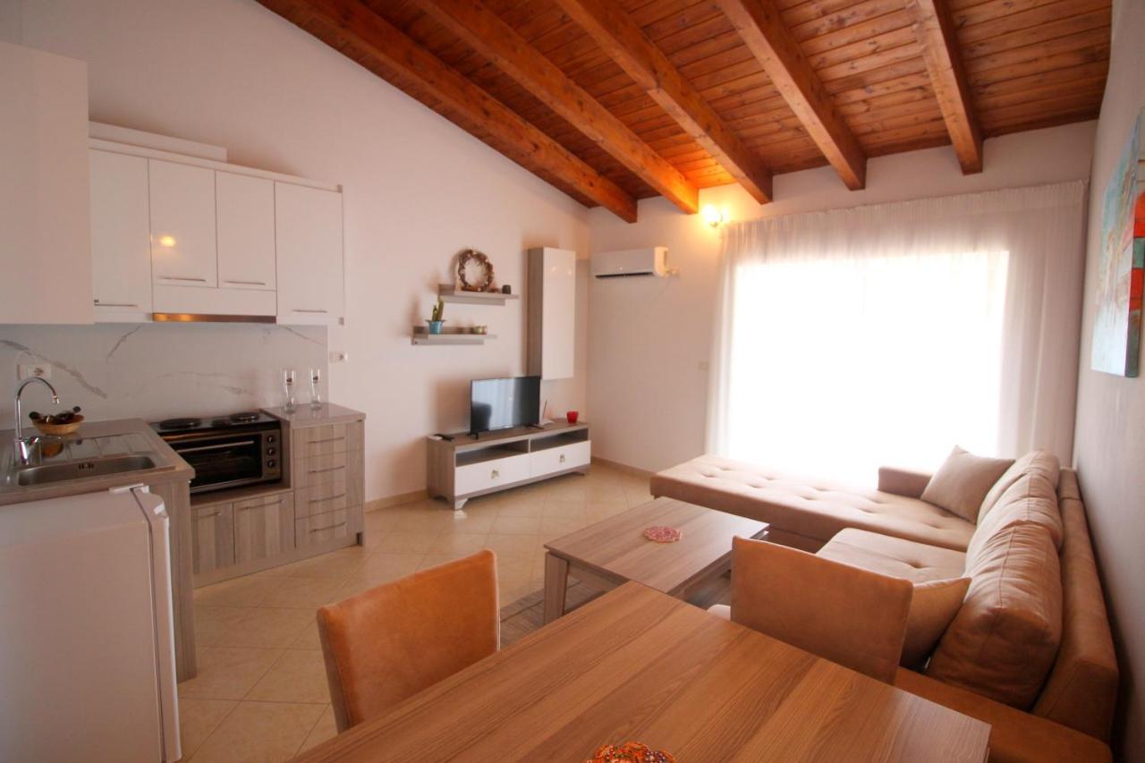 Atlantis Apartments Sarandë Eksteriør bilde