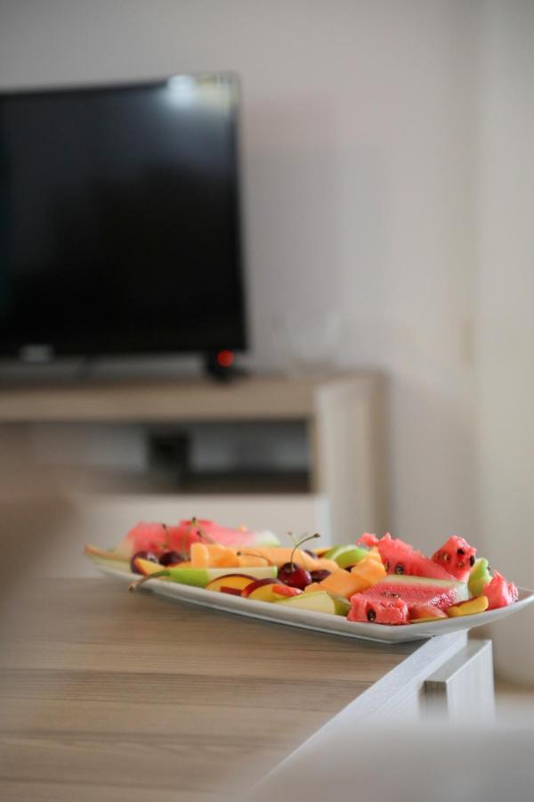 Atlantis Apartments Sarandë Eksteriør bilde