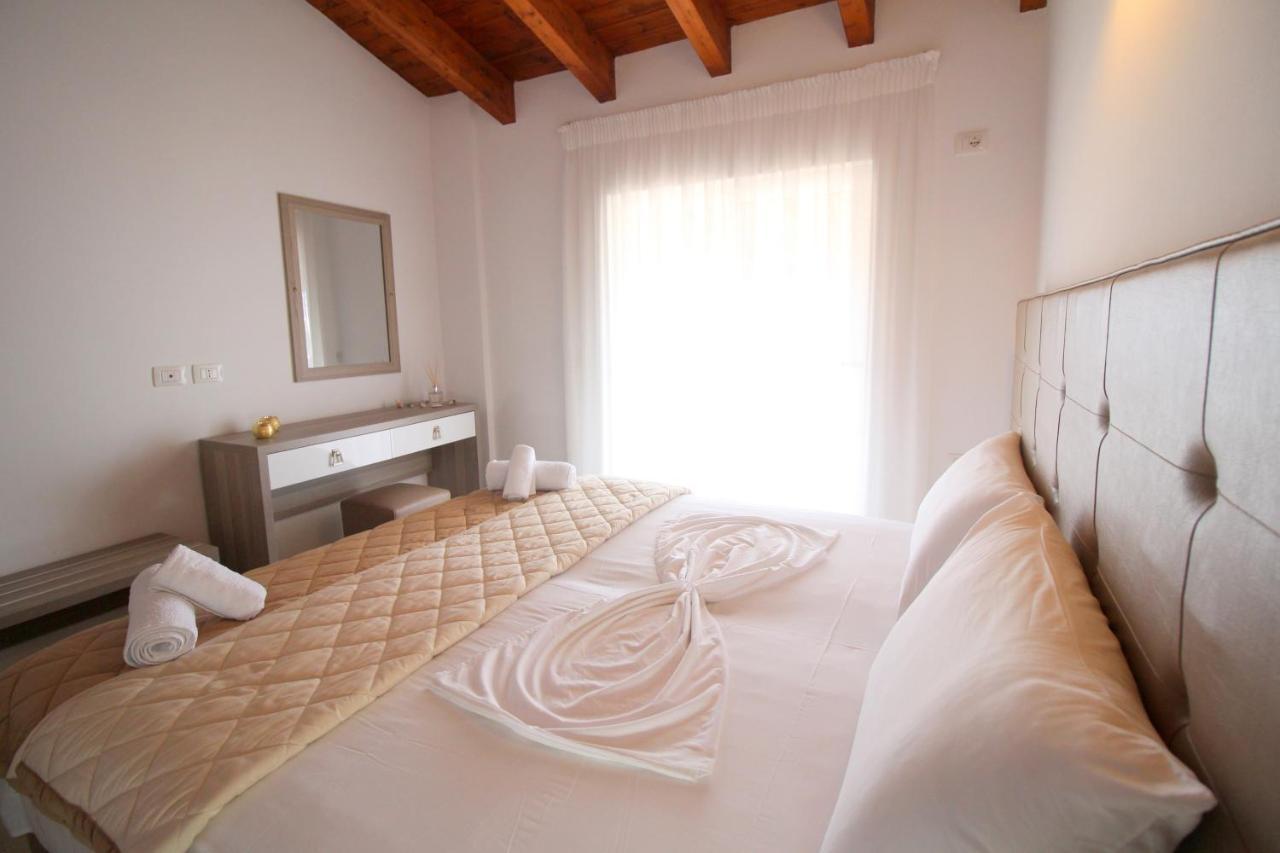 Atlantis Apartments Sarandë Eksteriør bilde