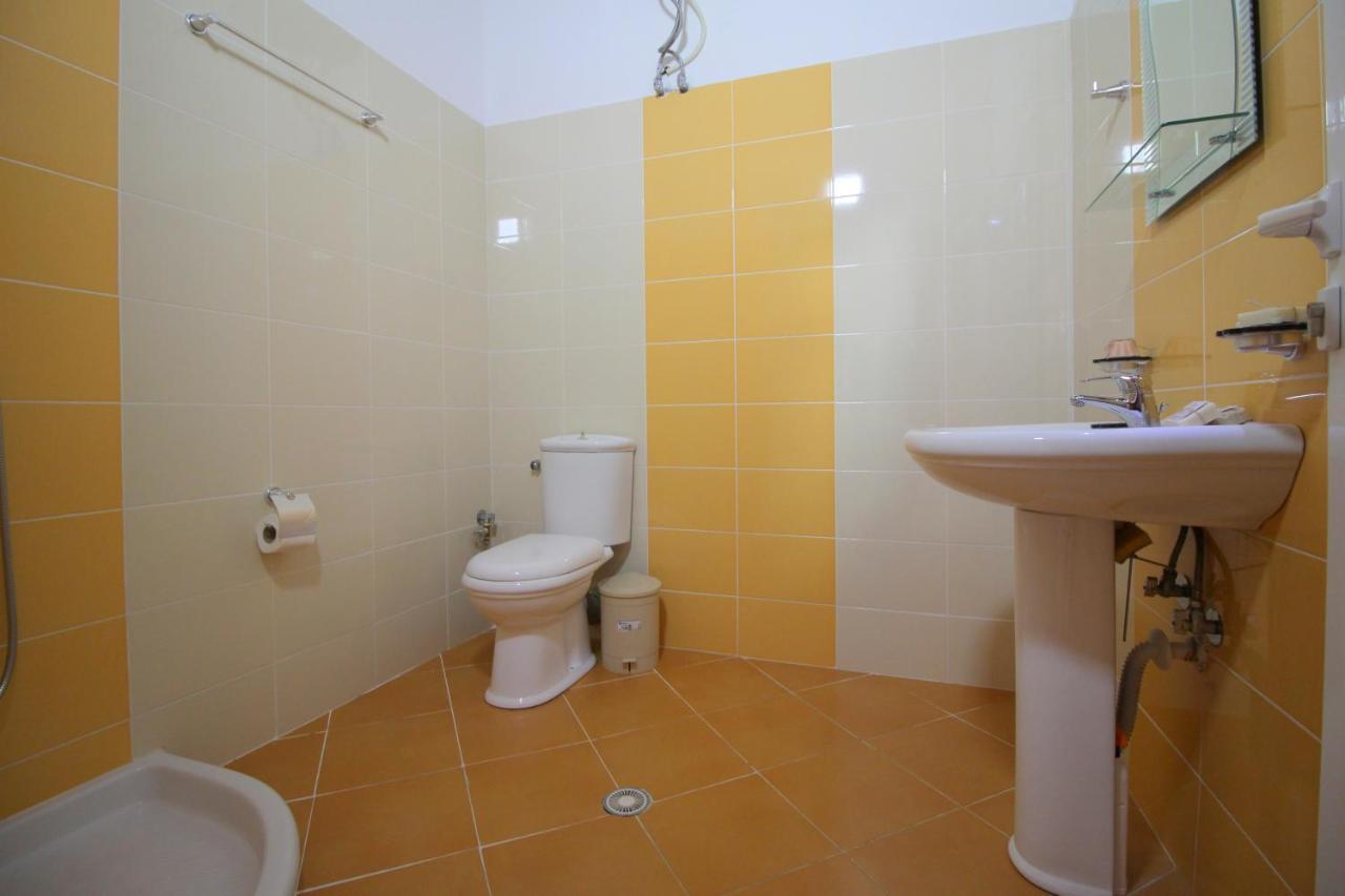 Atlantis Apartments Sarandë Eksteriør bilde