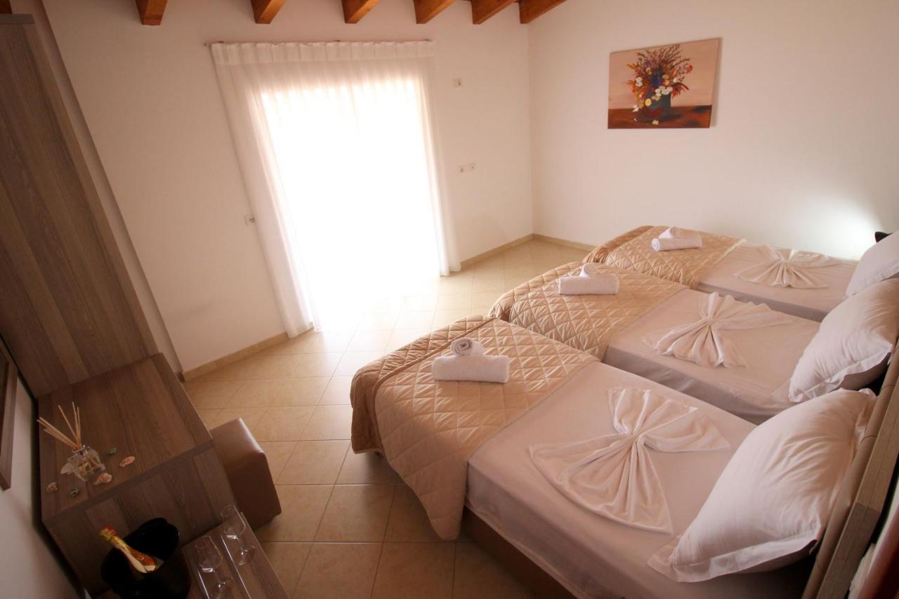 Atlantis Apartments Sarandë Eksteriør bilde