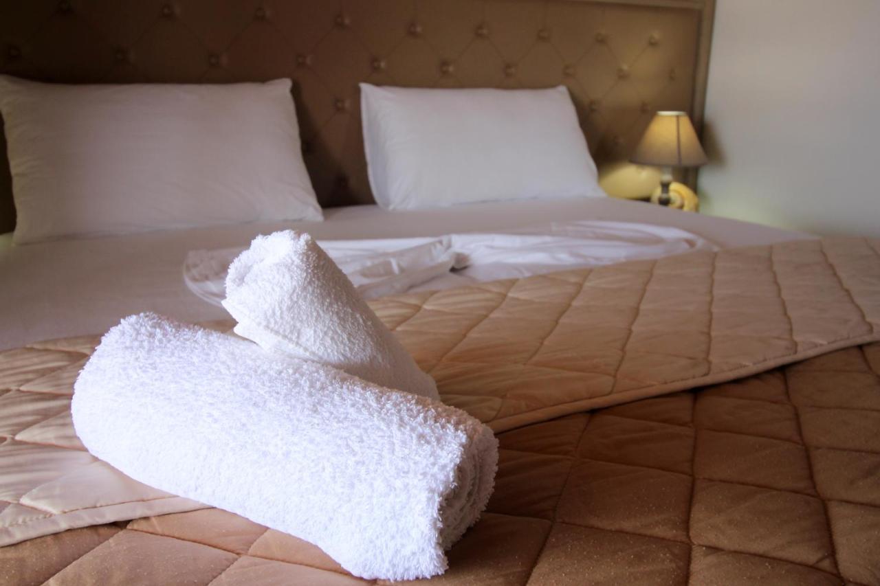 Atlantis Apartments Sarandë Eksteriør bilde